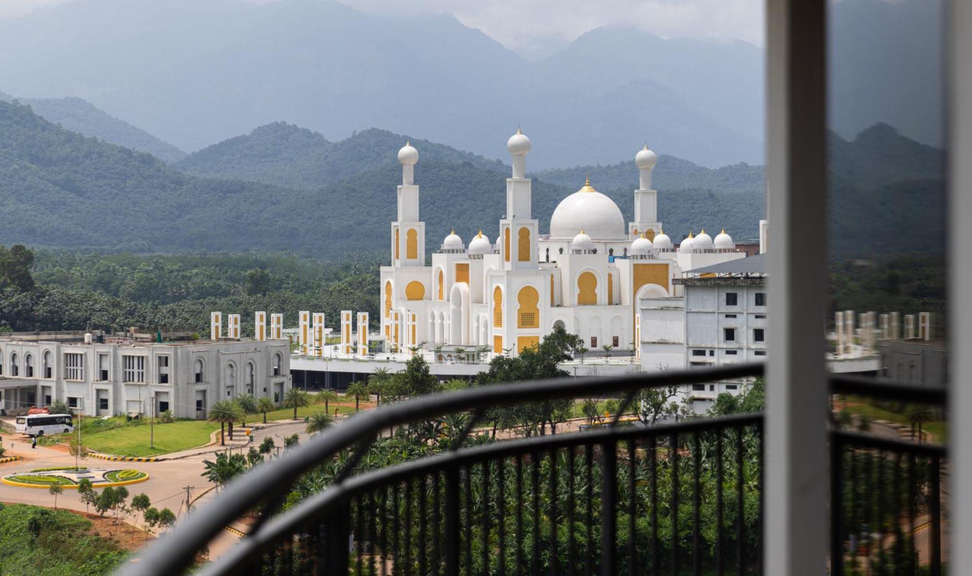 Fezinn Hotel - Best Wayanad Hotel In 2024 科泽科德 外观 照片